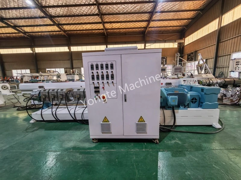 plastic recycling extruder